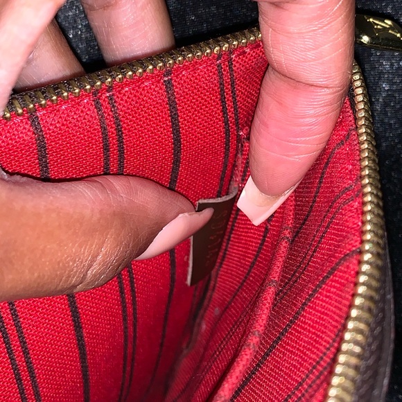 Authentic Neverfull Louis Vuitton pouchette damier ebene - Picture 5 of 9